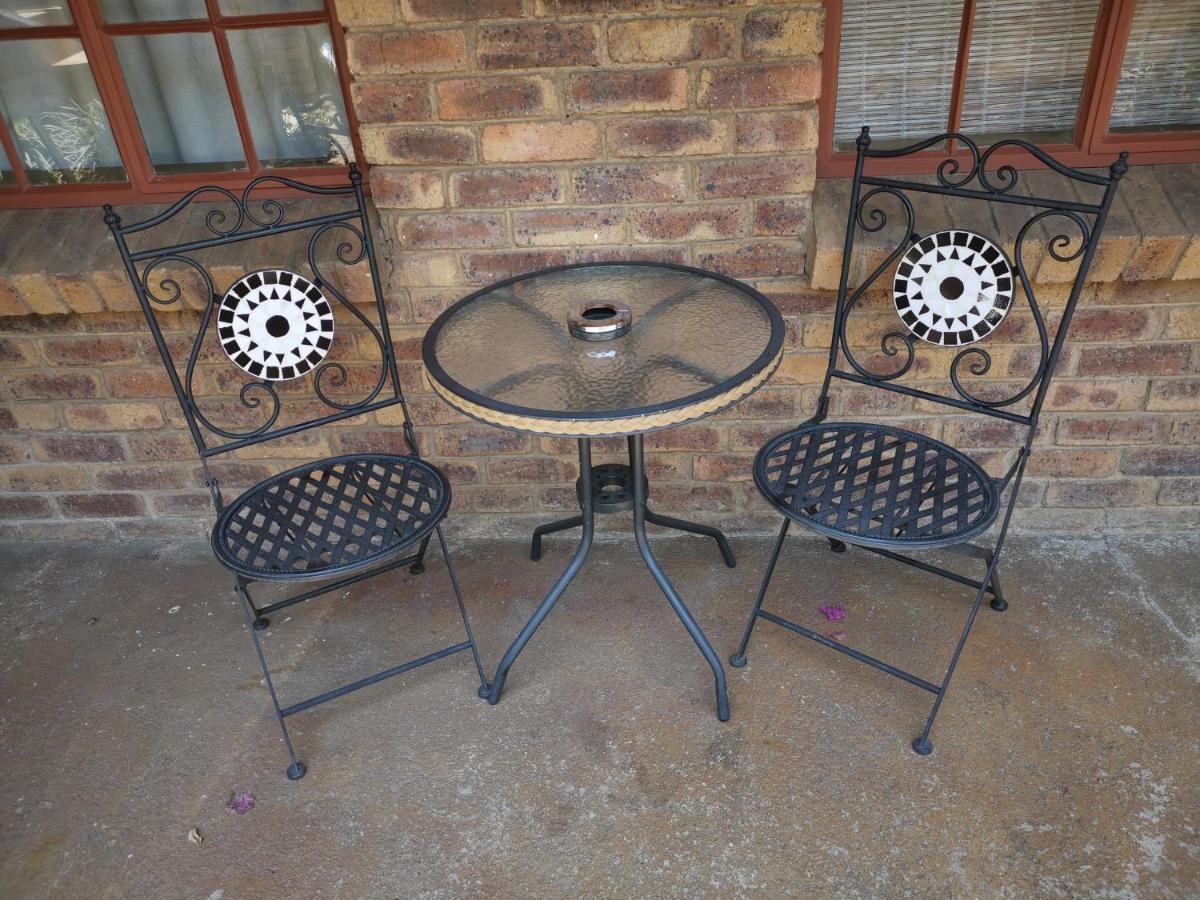 Bastille De Blignaut B&B Edenvale Exterior foto