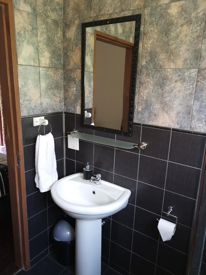 Bastille De Blignaut B&B Edenvale Exterior foto